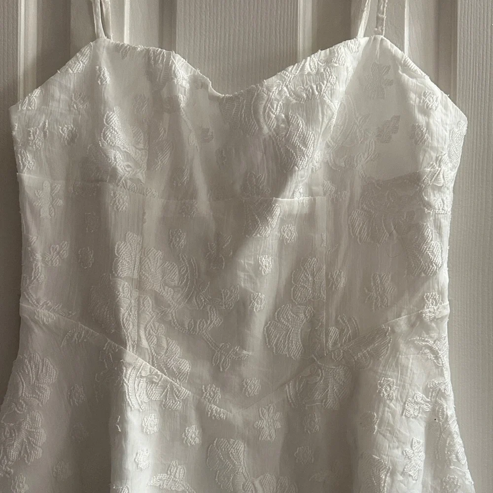 Princess Polly New Chapters Broderie Mini Dress White Floral Embroidery Size 8 - Picture 4 of 12